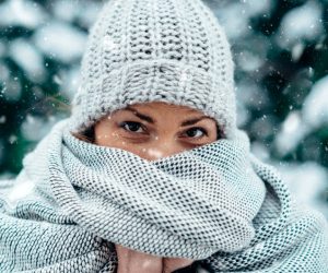 Cura della pelle invernale: proteggila dal freddo